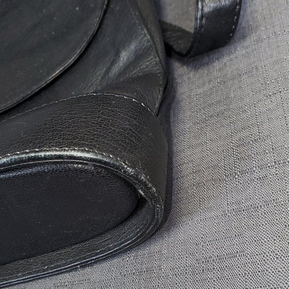 Leather shoulder bag by Kenneth Cole - Picture 4 of 9